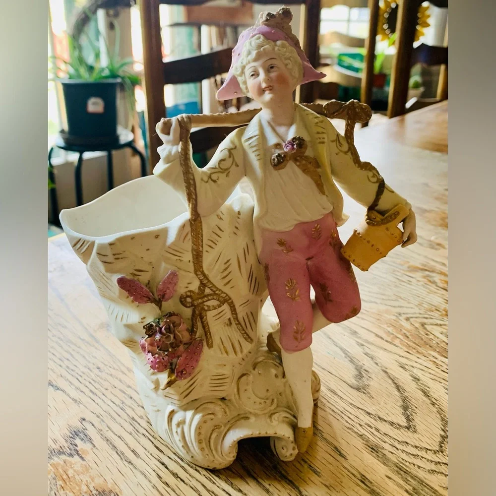 Vintage Colonial Man Spill Vase Pinks Floral Gold Trim Coquette Romantic